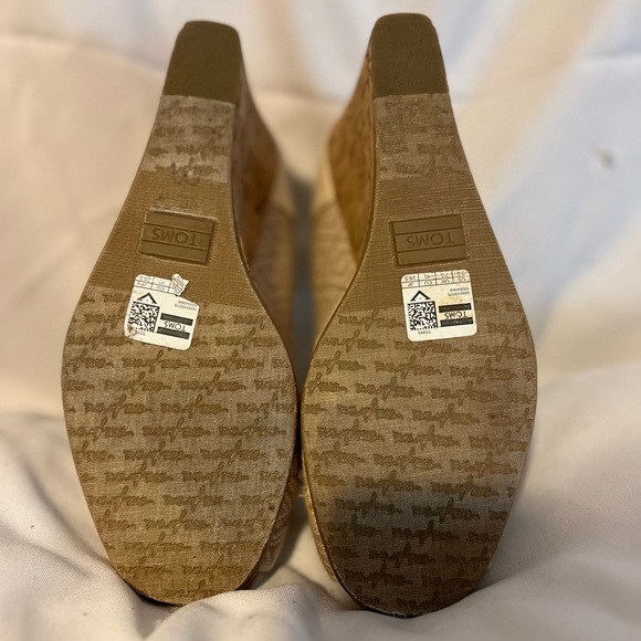 Toms Peep Toe Cork Wedges- Size 9.5 - Picture 7 of 7